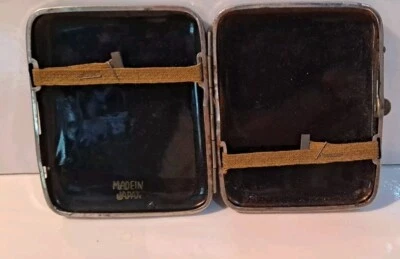 Antigua caja de cigarrillos Komei Komai japonesa con incrustaciones de oro damascado y plata Foto 1 de 4