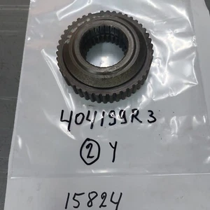 USED TRACTOR PARTS 404199R3 SPROCKET ASSY. Case parts 380B, 584, 4210, 248, 4230 - Picture 1 of 2