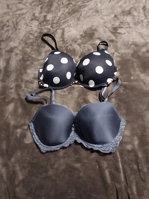 Sujetadores Victoria’s Secret 32DD: Lote de 2, 1 Dream Angel Nuevo con Etiquetas y 1 Uso en Todas Partes Foto 1 de 4