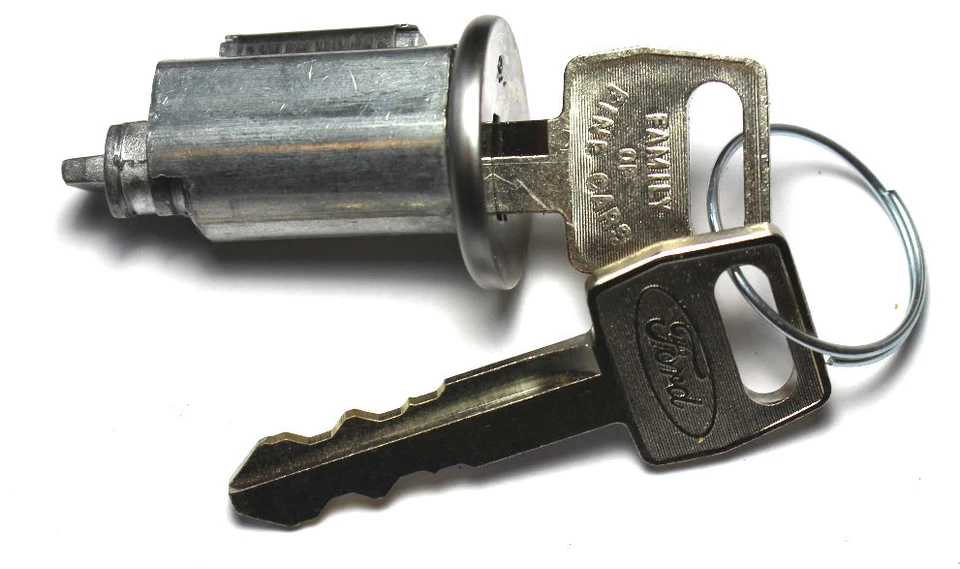 NUEVO Cilindro de bloqueo de interruptor de llave de encendido Ford con 2 llaves con logotipo de Ford de cabeza de metal OEM Foto 1 de 1