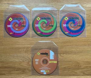 Rebelde Way - 4 x DVDs - Episodes 92-103 (3 discs) + Episodes 1-4 (1 disc) - Bild 1 von 6