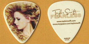 Taylor Swift 2009 Fearless concert tour collectible band/stage Guitar Pick - Picture 1 of 3