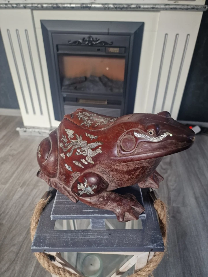 Großer HOLZFROSCH..MIT INTARSIEN ARBEIT UND GEHEIMFACH /ASIEN (GLÜCK & GELD ) - Bild 1 von 4