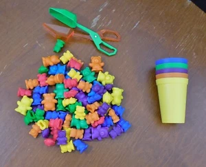 Skoolzy Rainbow Counting Bears tasses de tri assorties 69 ours - Photo 1/2