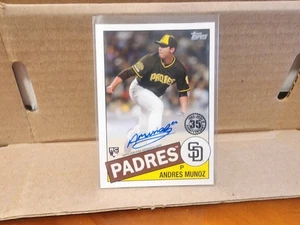 Autógrafos de béisbol Topps 2020-1985 Andrés Muñoz #85A-MU (AU, RC) - Imagen 1 de 2