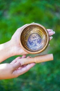 Lotus Singing Bowl - Photo 1 sur 6