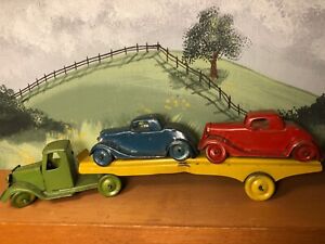 Vintage 1930s Tin Toy Car Carrier with 1932 Ford Coupes - Japan