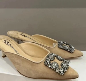 Neiman Marcus women’s Luxury Dress toe mules size us 8M - Picture 1 of 7