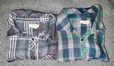 Two Mujer Blueasphalt Abotonable Grande Foto 1 de 4