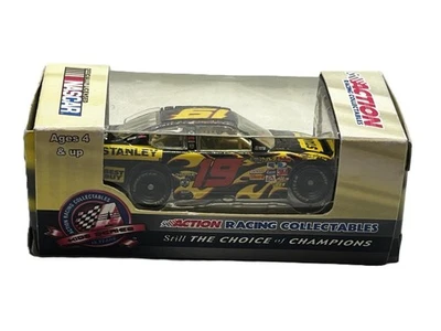 2008 Elliott Sadler #19 Stanley Tools NASCAR литая 1:64 - Изображение 1 из 4