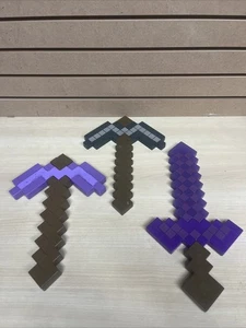 Minecraft Enchanted Purple Sword and Iron Pick Axe 2021 2017 Mattell Lot Of 3 - Bild 1 von 11
