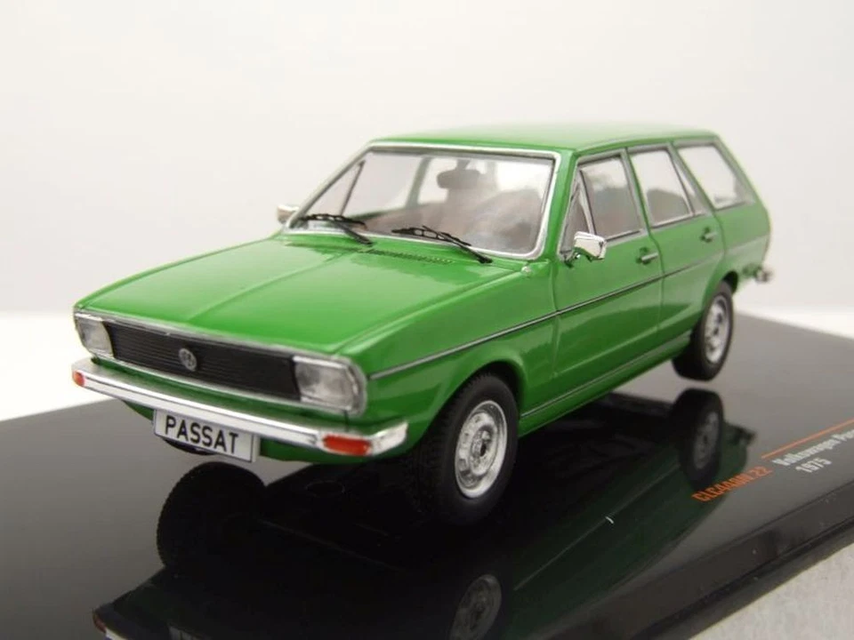 VW Passat Variant LS Kombi 1975 grün Modellauto 1:43 ixo models - Bild 1 von 4