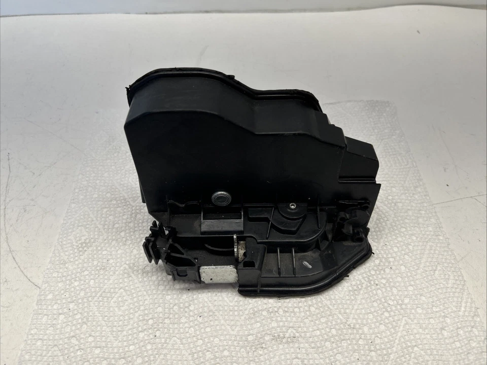Cerradura puerta trasera derecha OEM 2012 2013 2014 2015 2016 BMW 430i 440i M5 7229459 Foto 1 de 4