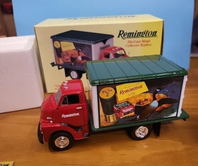 Vintage Remington 1st Gear Wildlife Series 5 Diecast '52 GMC Goose Model Van - Image 1 of 4