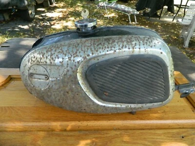 kawasaki j1t 1966  gas tank - Image 1 of 4
