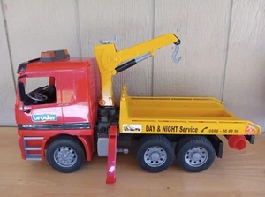 2001 Bruder Day & Night Service Wrecker Tow Truck 19" Yellow & Red Germany 4143 - Picture 1 of 8