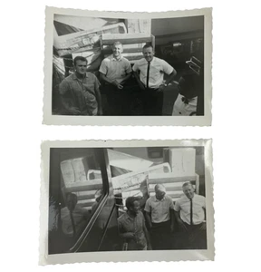 2 Union Pacific Railroad Photos Pullman Porter & Passengers Black & White 1962 - Picture 1 of 20