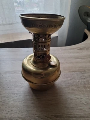 lampe à pétrole ancienne - Photo 1/4