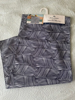 Corredor de mesa reversible Tommy Bahama 16" x 80" azul marino y blanco Foto 1 de 3
