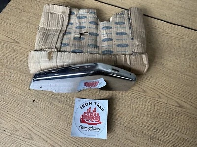 Parachoques protector delantero Mercury Marquis Monterey 1971-72 D1MY-17996-B Foto 1 de 4