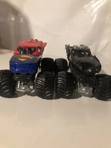 hot wheels monster jam 1:24 superman and batman - Picture 1 of 10