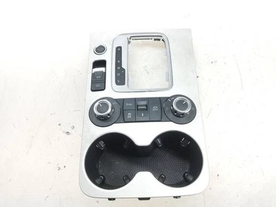 Unidad de control consola central Volkswagen Touareg II 2011 7P1863216 RMN8217 Foto 1 de 3