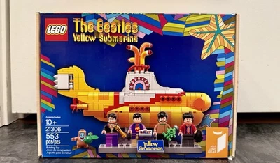 LEGO Ideas: The Beatles Yellow Submarine (21306) - Image 1 of 4