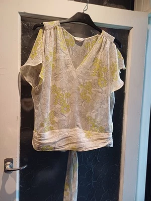 Miss Selfridge Ladies Size 12 Sheer Split Sleeve Top Tie Back Floral - Image 1 of 4