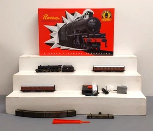 Hornby R1251M OO Scale Celebrating 100 Years of Hornby' Train Set NIB - Picture 1 of 6