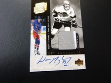 1999-00 SP Authentic Year of The Great One GU Jersey and Autograph Wayne Gretzky