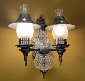 Vintage Beleuchtung VIER 1930er Tudor SCHARNNAGEL Wandlampen. KRONLEUCHTER VORHANDEN - Bild 1 von 5