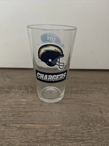 NFL San Diego Chargers Helmet Logo "Miller Time" Beer Pint Glass (2000s) Cover
