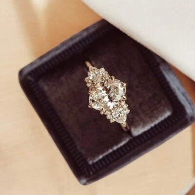 Engagement Diamond Ring 18k Yellow Gold Lab Grown Oval 2.70 Carat IGI Certified - Image 1 of 4