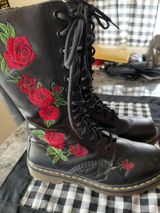 doc martens with red roses