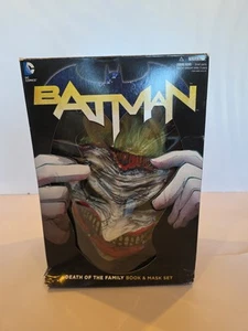 Batman: Death of the Family Book and Joker Mask Set by Scott Snyder, Greg... - Imagen 1 de 5