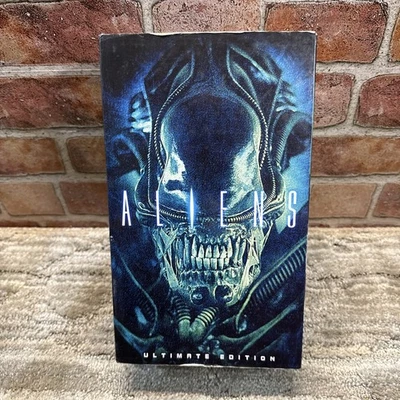 NECA - Aliens Ultimate Warrior Action Figure, Blue Alien (set Not Complete) - Image 1 of 4