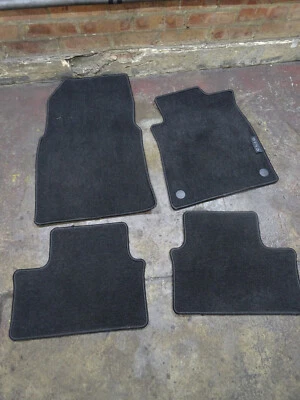 2020 RENAULT CLIO ICONIC XJA TCE MK5 5DRS SET OF 4 FLOOR MATS - Image 1 of 4