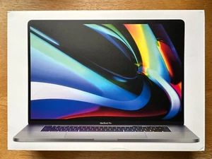 NEUWERTIG 2019 Apple MacBook Pro 16" Space Grau 2,3Ghz i9 32GB 2TB mit AMD 5500M 8GB - Bild 1 von 11