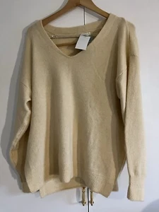 H & M women's Sweater V neck Size Medium Yellow Pale Pastel US Recycled Fabric - Picture 1 of 8