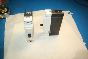 New Eaton C-H Circuit Breaker HFD1020 20 A 1 Pole - Picture 1 of 2