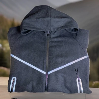 Chaqueta técnica con capucha Nike Sportswear para hombre negra y gris manga larga talla mediana Foto 1 de 4