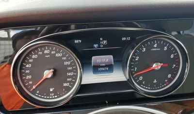 Cuadro medidor velocímetro OE Clase E 2017-2017 109 k millas Mercedes-Benz Foto 1 de 4