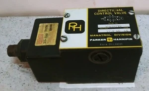 Parker Hannifin Hydraulic Directional Control Valve D3W1BY10 (167) - Picture 1 of 8