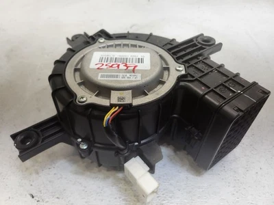 2016-2019 Hyundai Sonata Hybrid Rear Battery Blower Motor  37580-E6000 - Image 1 of 4