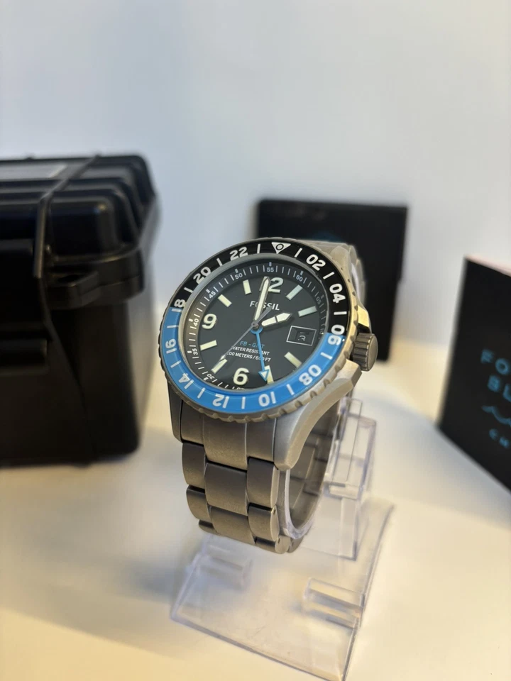 Fossil Blue Titanium GMT LE1100 - Caja y papeles de buceo 200M - Edición limitada Foto 1 de 4