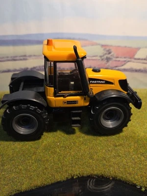 BRITAINS 1:32 SCALE  JCB 3220 FASTRAC  TRACTOR Very Good Condition Unboxed - Image 1 of 4