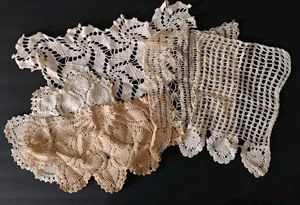 Konvolut antike Vintage handgehäkelte Baumwolldeckchen verschiedene Größen G - Bild 1 von 6