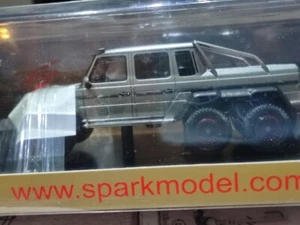 Mercedes Benz G 63 AMG 6X6 Spark S1070 1/43 Grigio - Foto 1 di 5