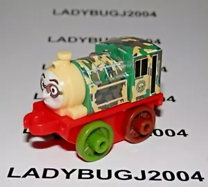 Thomas and Friends Minis 2018/4 camuflaje Victor #246 - nuevo - envío gratuito - Imagen 1 de 4