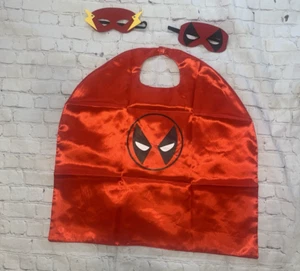 Deadpool & The Flash Reversible Rojo Capa y Máscara Niños 2 Caras Disfraz Cosplay - Imagen 1 de 7
